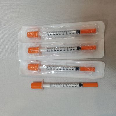 1 ml thuốc tiêm insulin với kim cố định tập trung 100 đơn vị hoặc 40 đơn vị